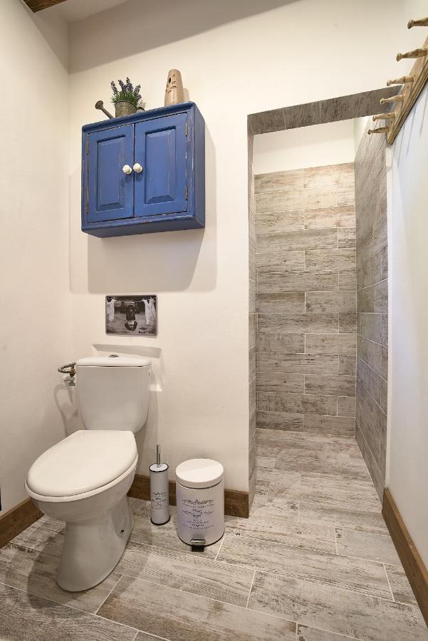 Walnut Tree Cottage Sacele Ngoại thất bức ảnh